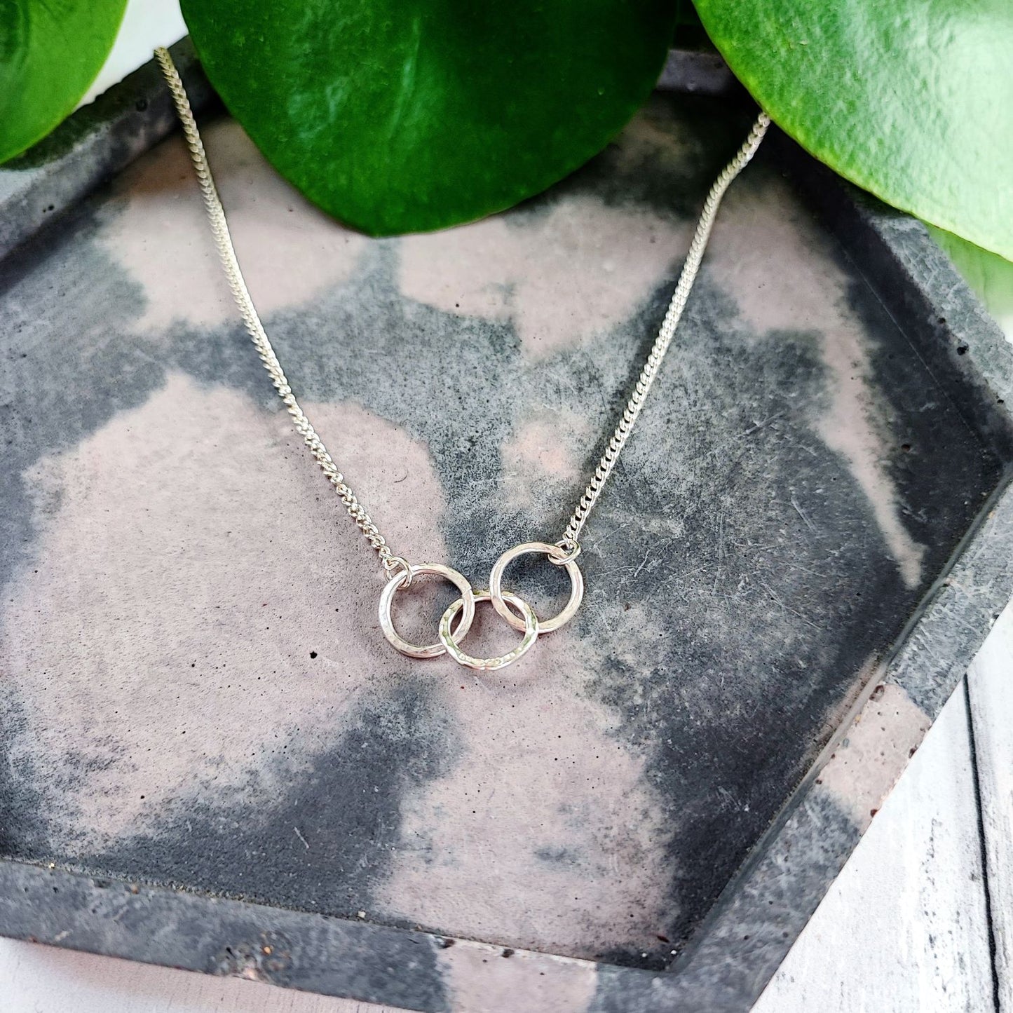 Interlocking Hoop Necklace