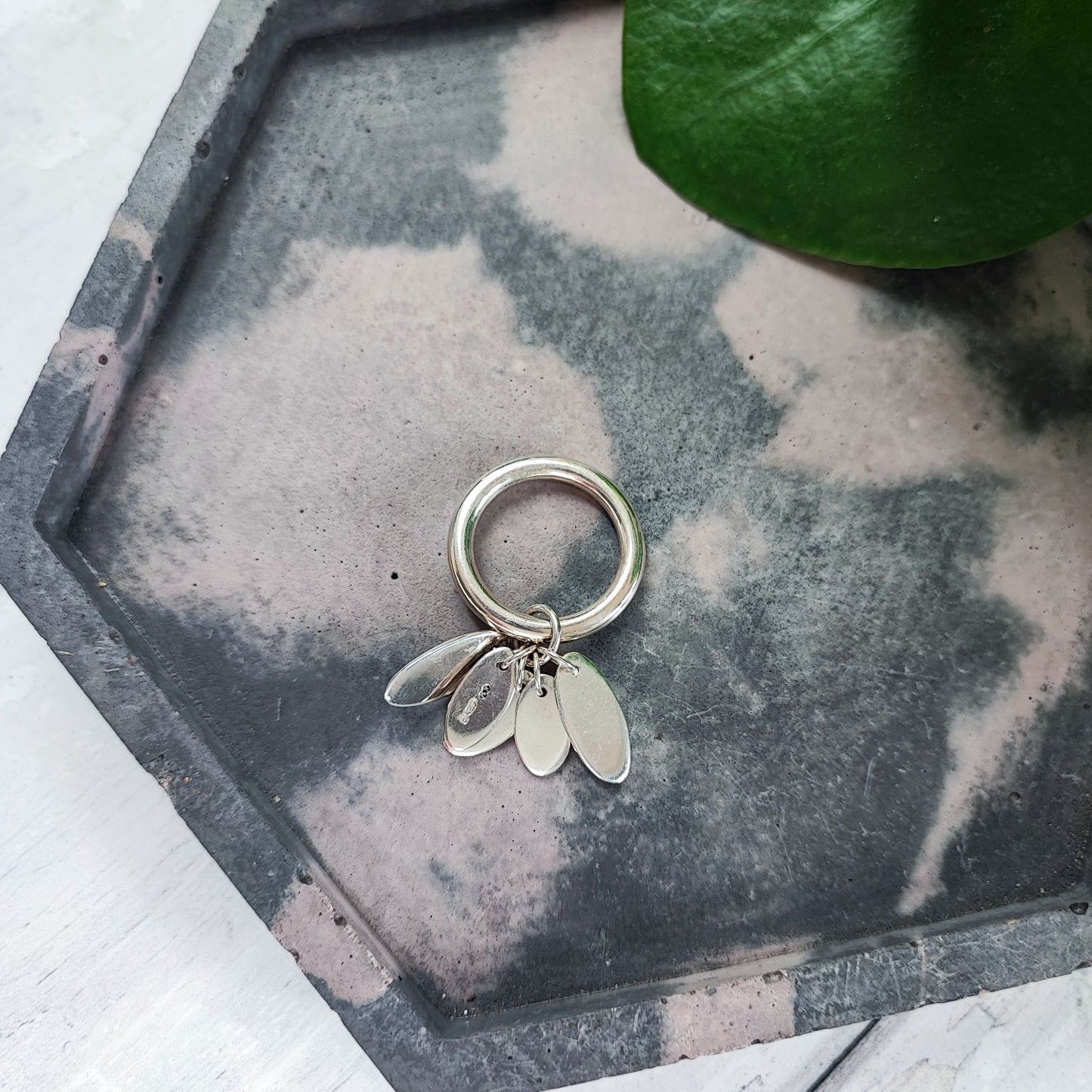 Patience Oval Fidget Ring