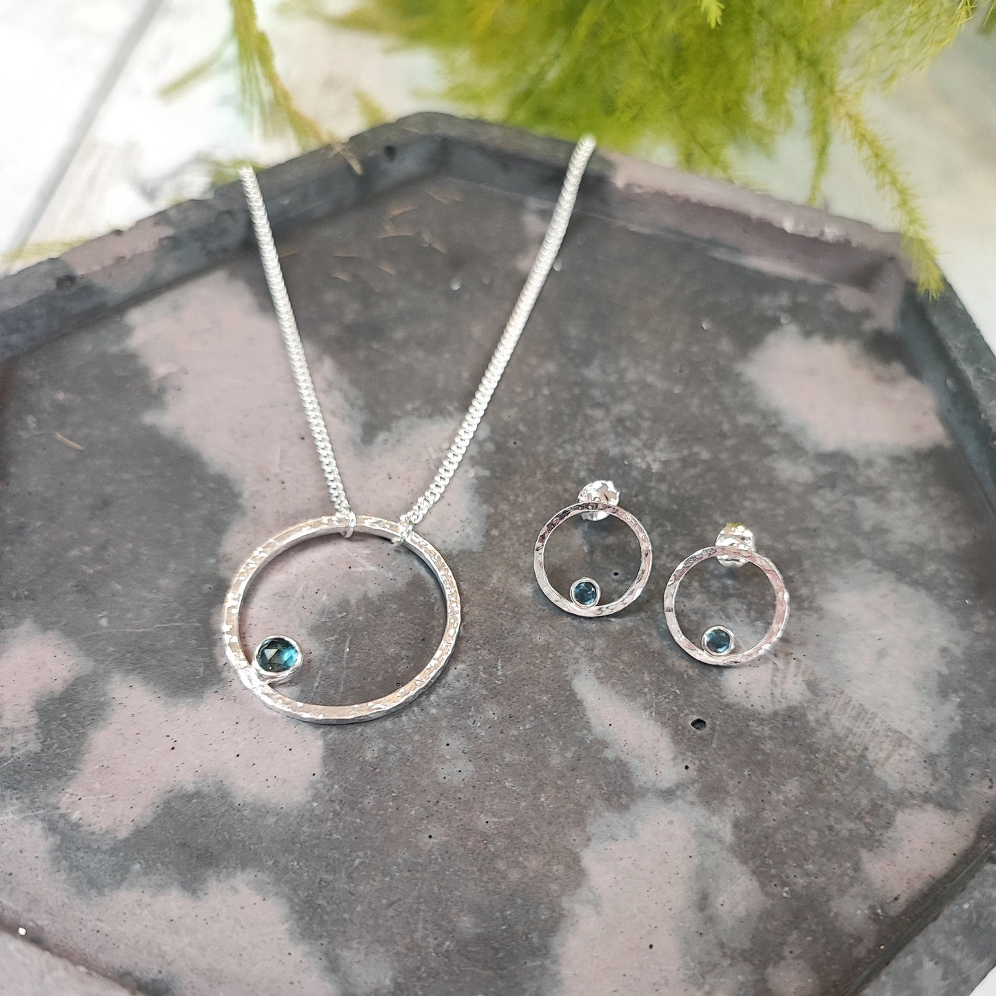 Stone-set Hammered Hoop Necklace