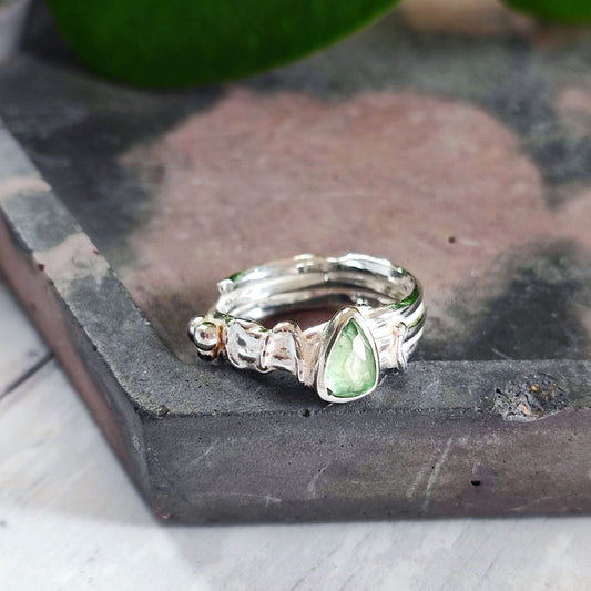 Light Green Tourmaline Molten Ring