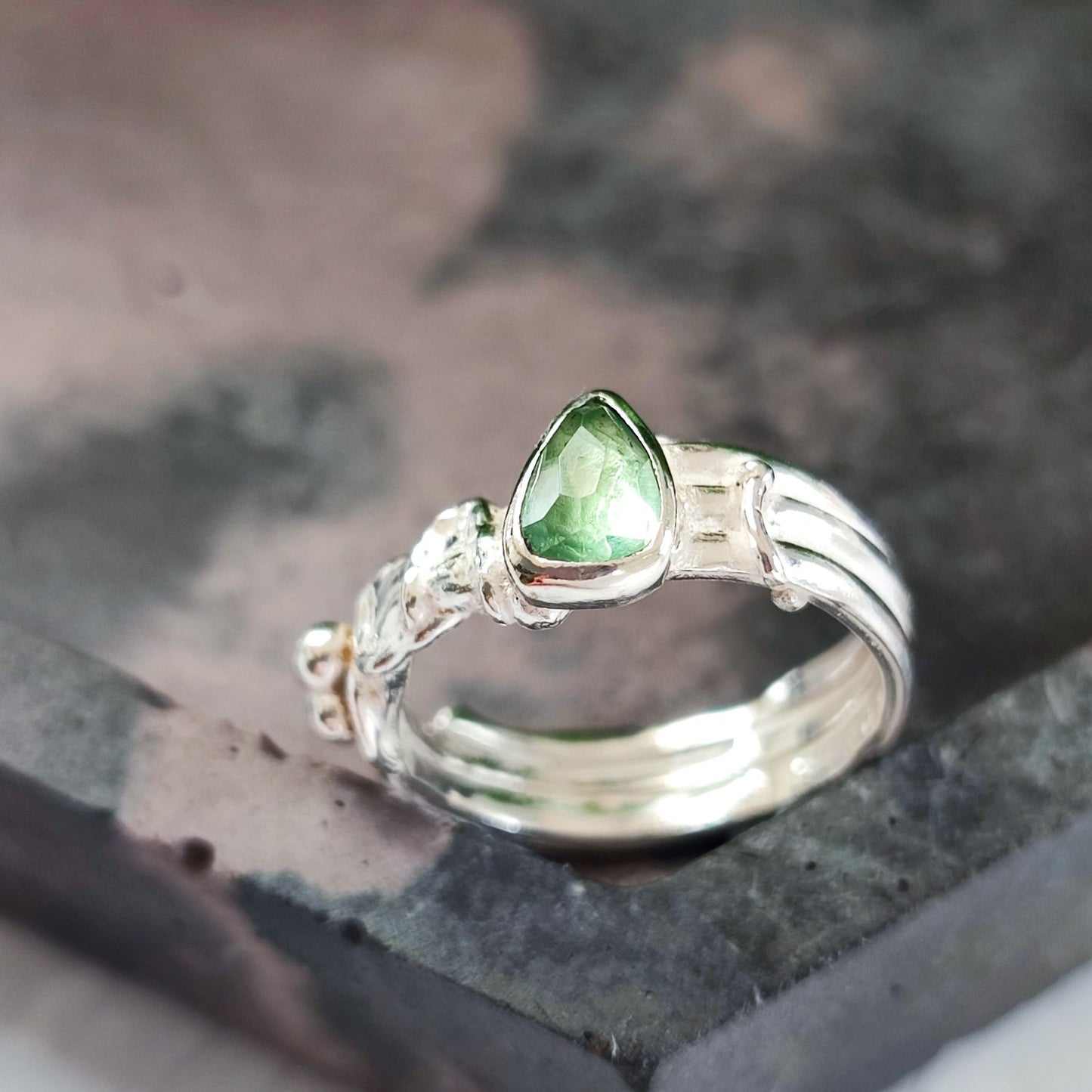 Light Green Tourmaline Molten Ring