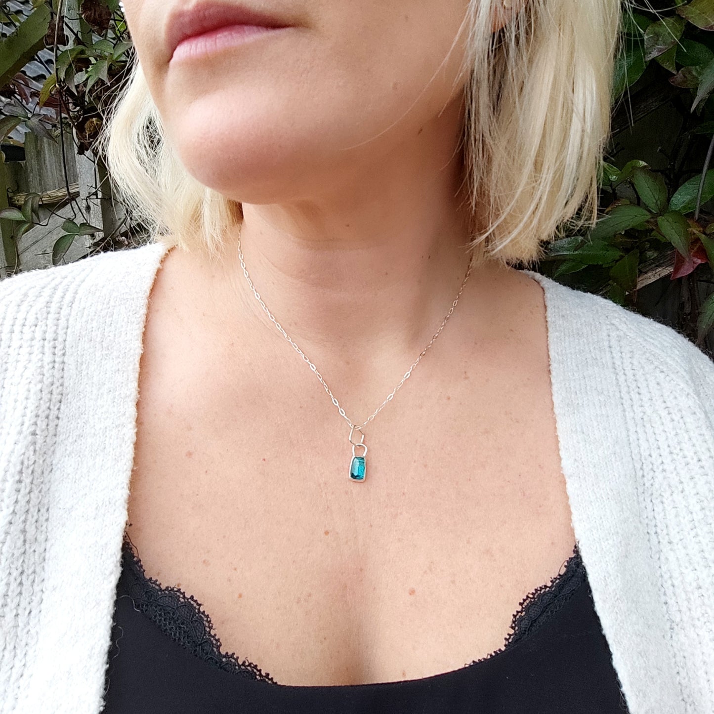 Teal green 'Juicy' Tourmaline pendant